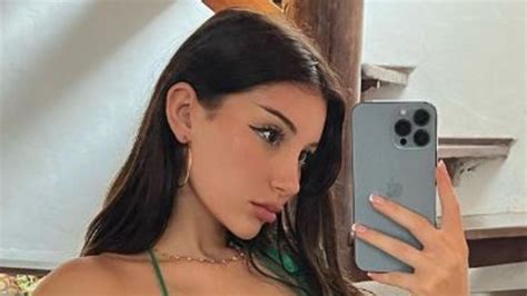 mikaela onlyfans|OnlyFans creator Mikaela Testa ‘disowned’ by parents。